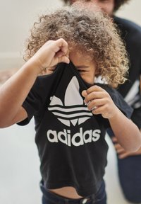 adidas Originals TREFOIL TEE - Print T-shirt - black/white