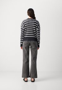 Scotch & Soda STRIPE TIE NECK - Strickpullover - sky captain