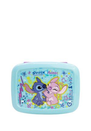 Die blauen und rosa Charaktere Stitch und Angel umarmen sich auf einem hellblauen Behälter mit bunten Sternen, Musiknoten und dem Text "Lächeln & Süß."