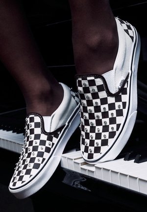 Vans, CLASSIC SLIP ON, brązowy
