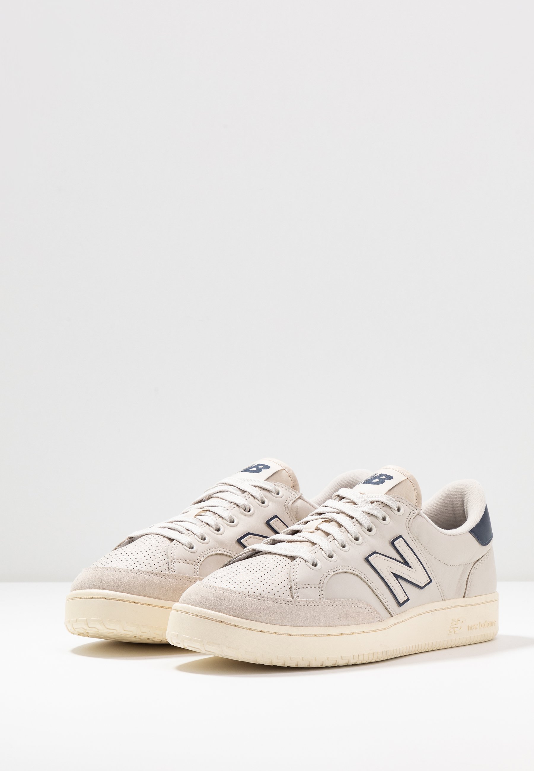 New Balance PRO COURT - Baskets basses - light grey/gris clair - ZALANDO.FR