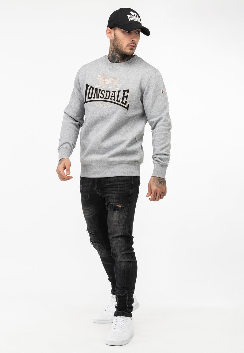Sudadera Lonsdale Bregis Para Hombre - Algodón Y Poliéster, Corte Regular Con Mangas Raglán - Estampado Llamativo