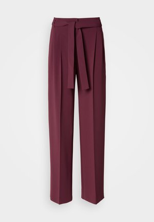Burgundy wide-leg trousers made of smooth fabric, featuring a belted waist and pleated design. Clean lines with a relaxed fit.