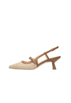 Beige mesh slingback pump with brown leather accents, pointed toe, adjustable buckle, and 4 cm block heel. Clear texture detail in material.