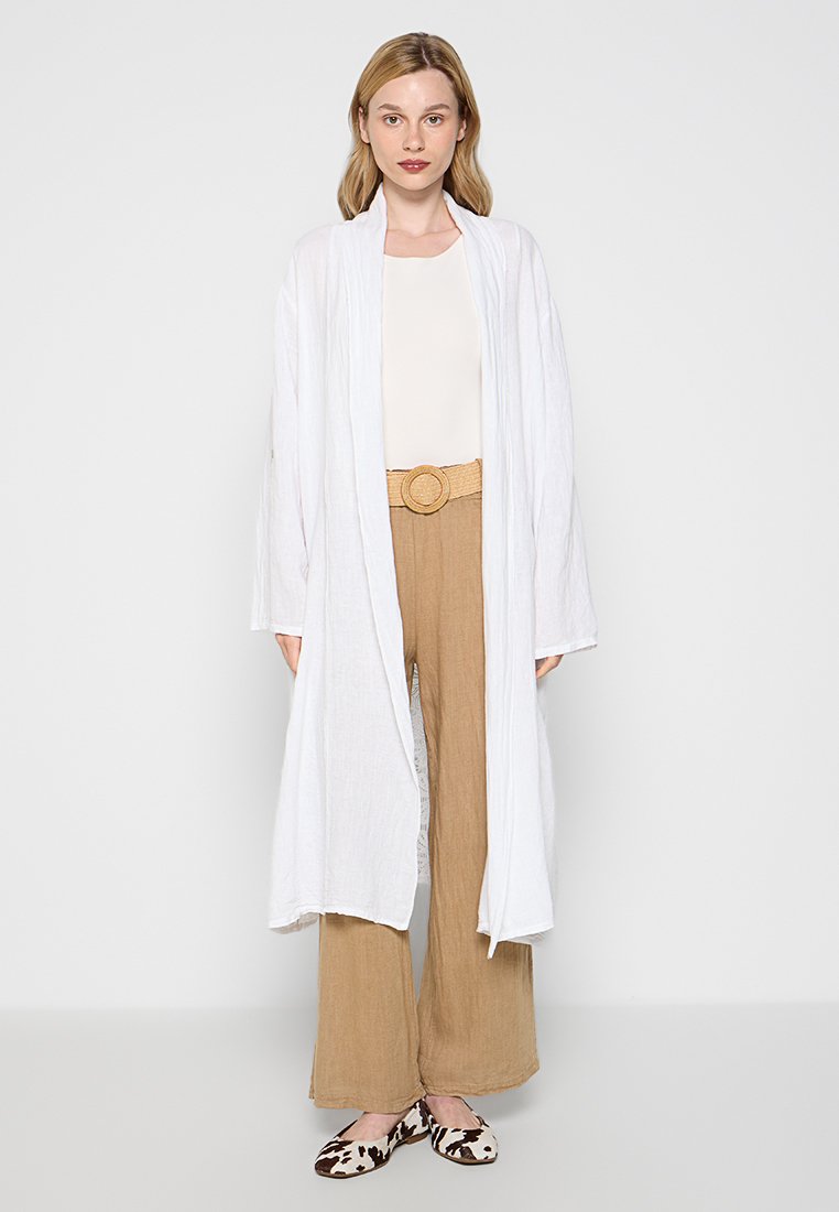 Le Monde du Lin Lichte jas wit Le Monde du Lin Lichte jas wit