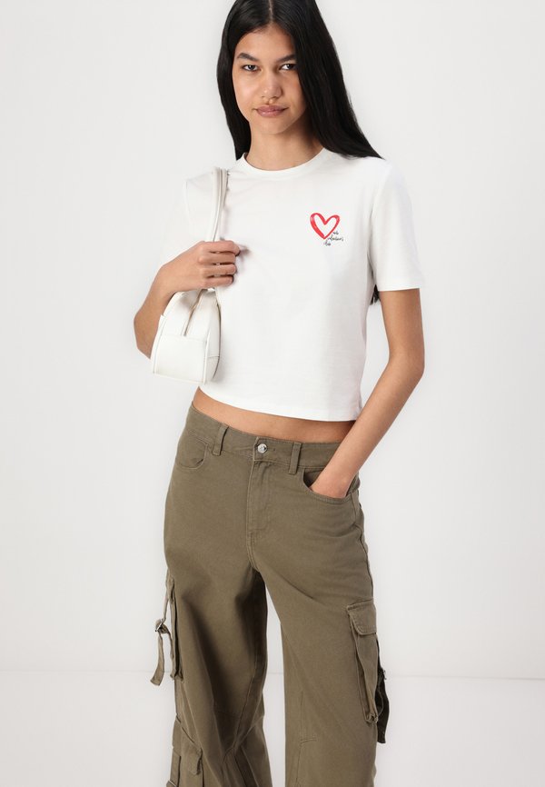 ONLVALLIE LIFE LOVE - Print T-shirt - cloud dancer3