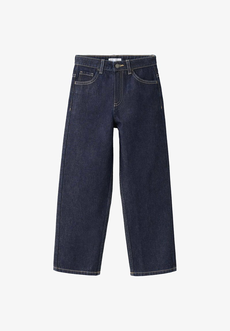 Jean en denim bleu foncé à jambes larges, avec poches avant, passants de ceinture et fermeture à bouton sur fond blanc.