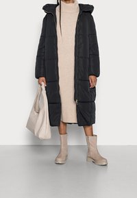 Esprit Collection Cappotto invernale - black