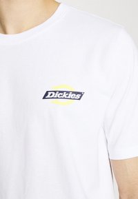 Dickies RUSTON TEE - Camiseta estampada - white