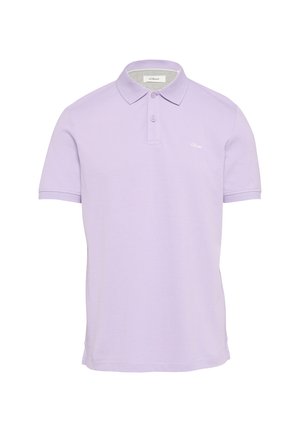 Hellblaues Polo-Shirt aus strukturiertem Stoff, mit klassischem Kragen, zwei Knöpfen und einem dezenten Logo auf der linken Brust.