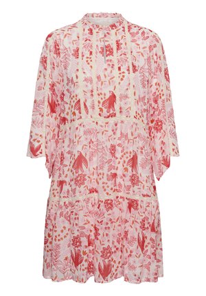 Weißes und rosa geblümtes Kleid mit roten Vogel- und Blattmustern, locker sitzend, Dreiviertelärmel und Spitzenbesatz am Oberteil und Rock.