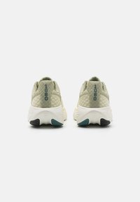 New Balance FRESH FOAM X 1080 V14 - Silniční běžecké boty - beige