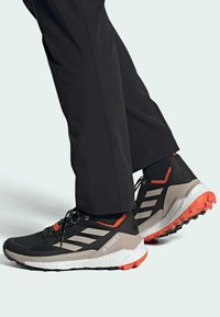 adidas Performance FREE  czarny