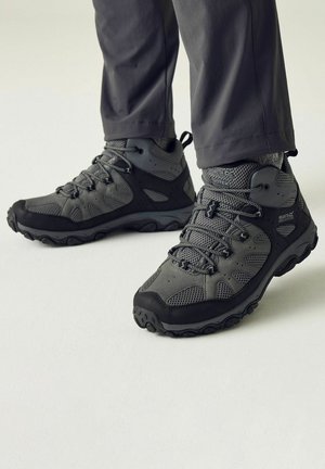 Regatta, REGATTA EDGEPOINT BREATHABLE WATERPROOF MID WALKING BOOTS WALKING BOOTS - Hikingschuh - granite dark steel