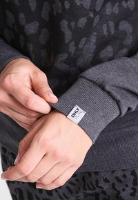 ONLY Play Sudadera - dark grey