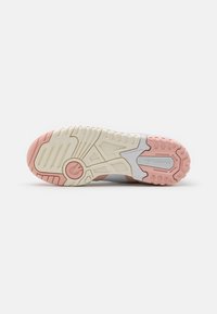 New Balance 550 - Športni copati - rosa/white