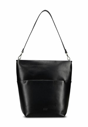 Sac seau en cuir noir avec bandoulière amovible et logo de marque embossé discret sur la poche avant.