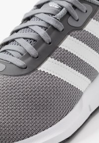 adidas Originals Tenisky - light grey