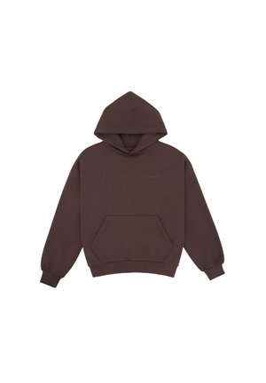 Sweat à capuche marron foncé avec manches longues et poche kangourou à l'avant, posé à plat sur fond blanc.