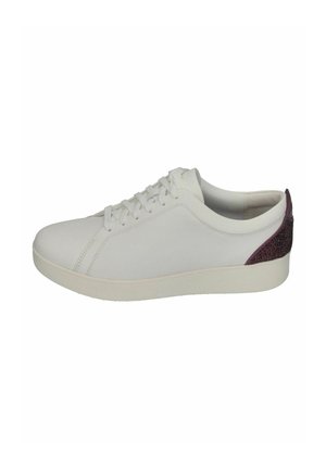 White sneaker with a smooth leather upper, rounded toe, flat laces, and a contrasting textured maroon accent at the heel.