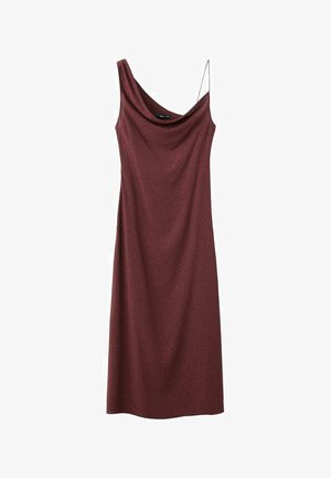 Burga bez rukava u boji maroon s cowl izrezom, dužine do tla, izrađena od mekog materijala s suptilnim teksturiranim naglascima i nabranim dizajnom.