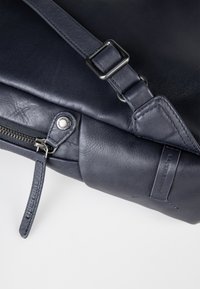 Aunts & Uncles CRABAPPLE - Zaino - midnight blue