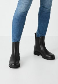 Tamaris CHELSEA - Ankle boots - black