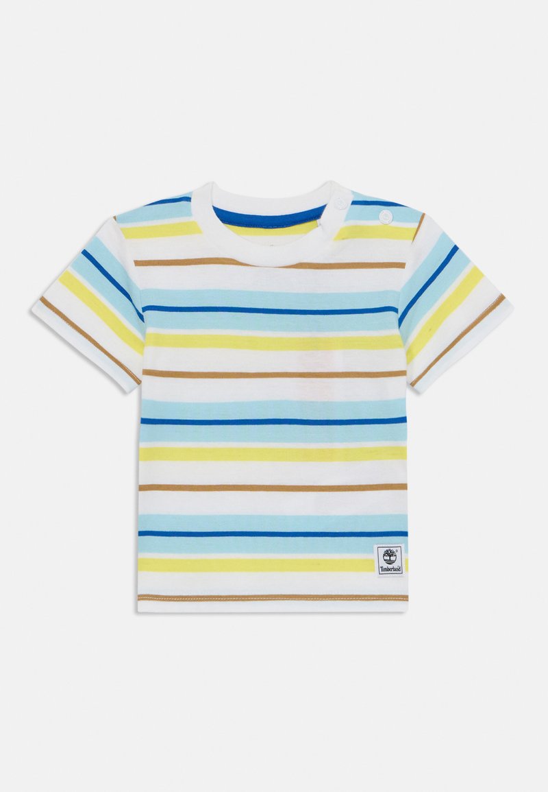 T-shirt à manches courtes rayé en blanc, présentant des rayures bleues, jaunes et brunes, avec un col rond et un détail à bouton-pression sur l'épaule.