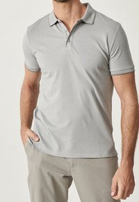 AC&CO / ALTINYILDIZ CLASSICS Poloshirt - grey