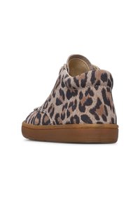 Scarpa alta per bambino con tomaia in tessuto leopardato marrone e suola in gomma marrone, vista da dietro su uno sfondo bianco.