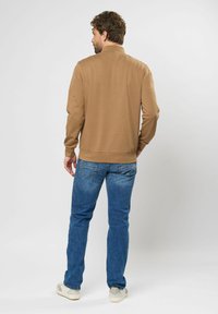 MCS CLEMENT HALF-ZIP   - Melegítőfelső - otter
