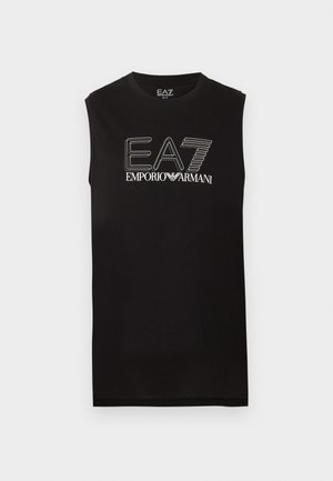 Must musta varrukateta t-särk, millel on valge "EA7 Emporio Armani" logo rinnal keskel, ümar kaelus ja sirge alumine serv.