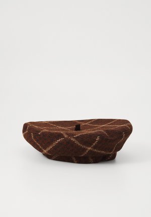 Pořadí 6: Vivienne Westwood - BERET - Čepice