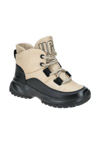 Bota de senderismo beige y negra con un diseño acolchado, suela de goma, puntera redonda y cordones en contraste. Presenta una marca en el lateral.