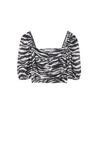 Haut court à rayures zèbre noir et blanc avec manches courtes bouffantes, détails froncés et encolure carrée. Le tissu présente une apparence texturée.