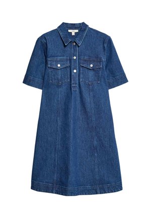 Vestido de denim con cuello camisa, mangas cortas, dos bolsillos en el pecho y una fila de botones. La tela es de un azul oscuro sólido sin patrones.