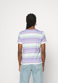 Tommy Jeans T-shirt estampada - violet viola/multi