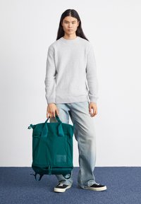 The North Face NEVER STOP UTILITY PACK UNISEX - Ruksak - hunter green
