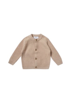 Beige strikket babycardigan med lange ærmer, ribstrikkede manchetter, rund halsudskæring og fire træknapper foran.