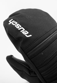 Guanti neri realizzati in un materiale liscio e elasticizzato, con un dettaglio grip testurizzato e un logo bianco nell'area del polso.
