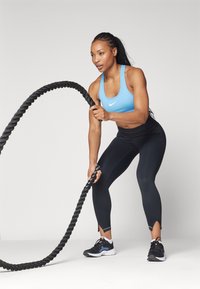 Nike Performance SWOOSH HIGH SUPPORT - Augsta atbalsta sporta krūšturis - university blue/white