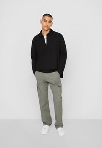 Urban Classics HALF ZIP - Overhemd - black