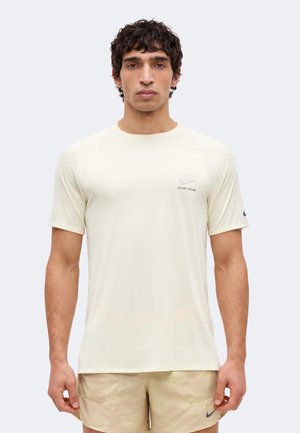 Nike Stride Men's Dri-FIT Adv Short-Sleeve Running Top — foto 3