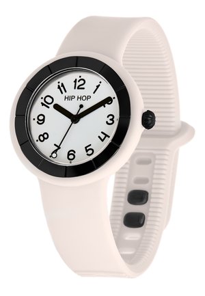 Montre blanche avec un cadran noir rond, grands chiffres noirs sur un cadran blanc, et un bracelet en silicone flexible avec une texture striée.