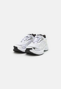 Puma VELOPHASIS ALWAYS ON - Sportcipő - white/fresh mint