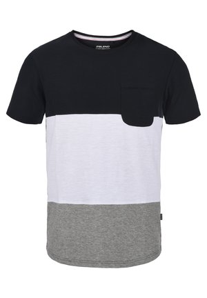 Majica s kratkim rukavima i okruglim izrezom, s horizontalnim bojama u crnoj, bijeloj i sivoj. Ima džep na prsima. Materijal: pamuk.