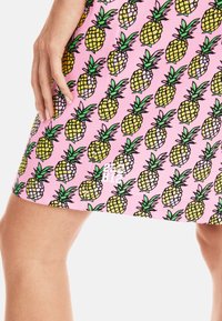 Marc Cain Strickkleid - fresh pink