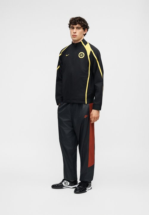 Nike Total 90 Laser Woven Jacket 'Black Lightning' — foto 5
