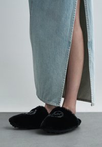 MICHAEL Michael Kors ADA - Pantofole - black