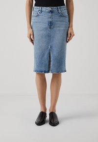 GAP - MIDI SKIRT - Jeansrok - light blue denim Miniatuurafbeelding 1